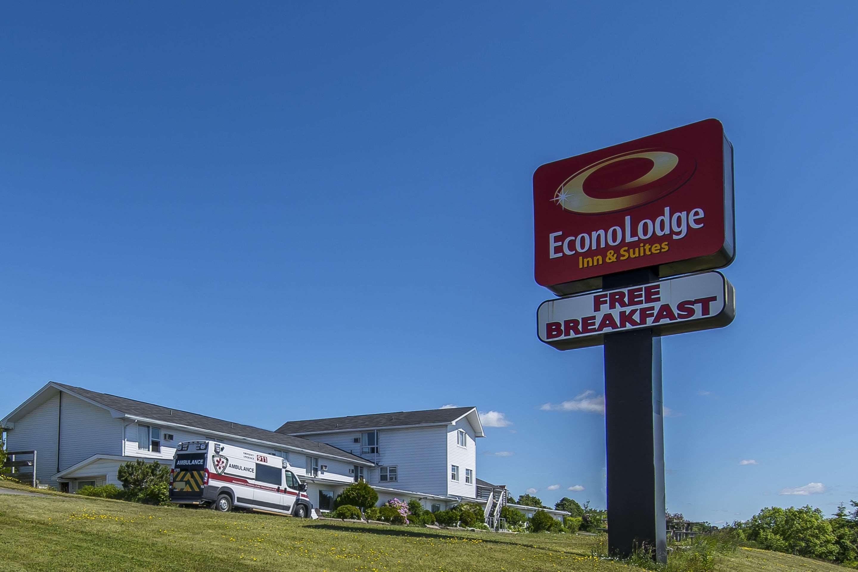 Econo Lodge Inn & Suites Saint John Ngoại thất bức ảnh