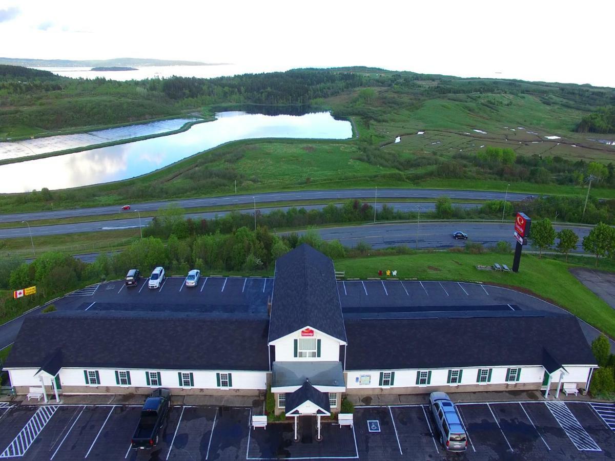 Econo Lodge Inn & Suites Saint John Ngoại thất bức ảnh