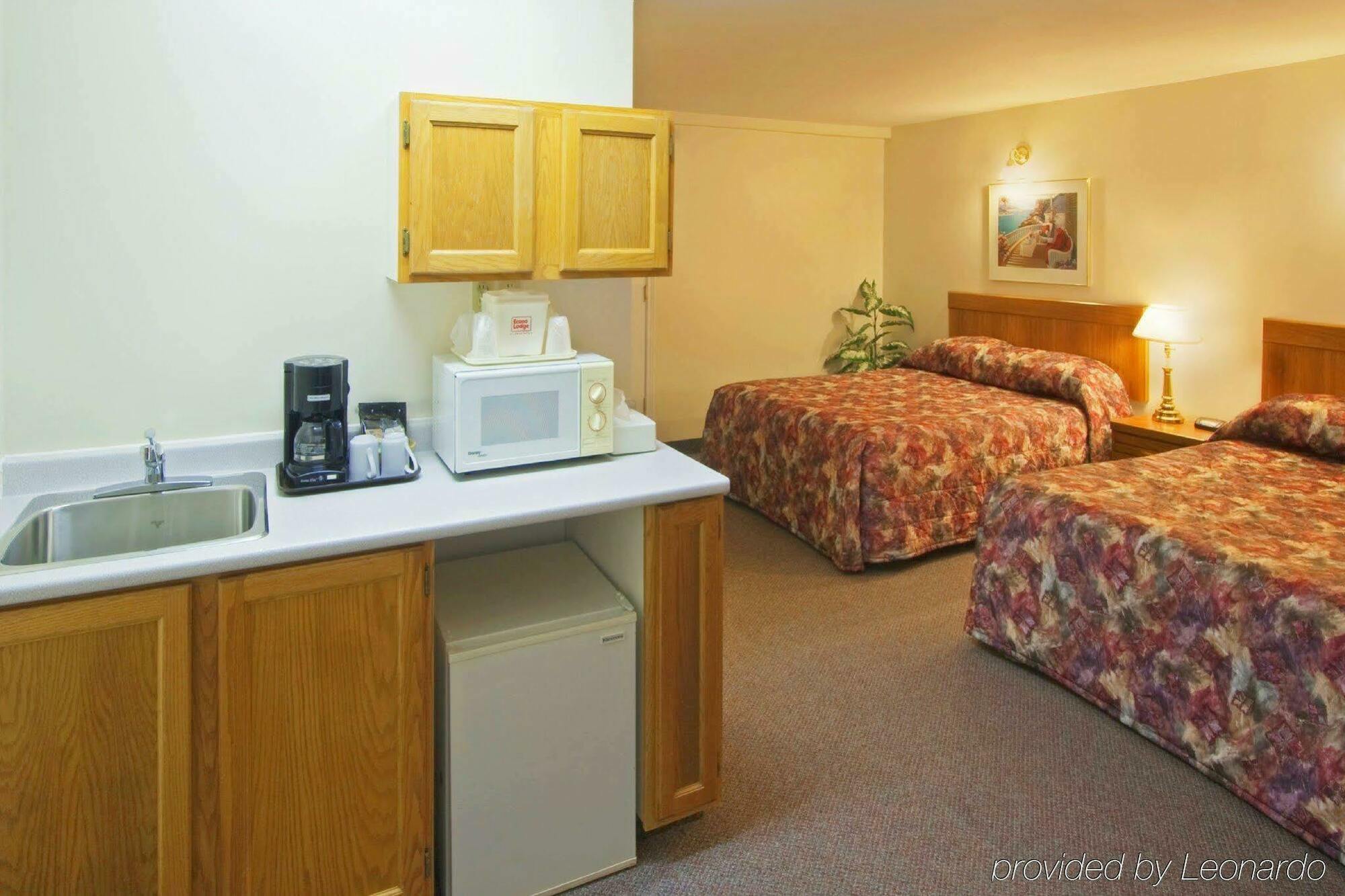 Econo Lodge Inn & Suites Saint John Ngoại thất bức ảnh